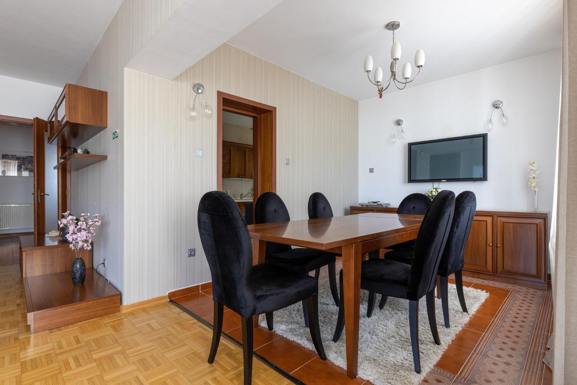 Etiquette Aparthotel *